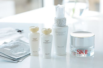 Hiromi Kobayashi Guides You! Spring 2008 Beauty Trends (Part 1)<br><br>Whitening Focus: Intensive Treatments