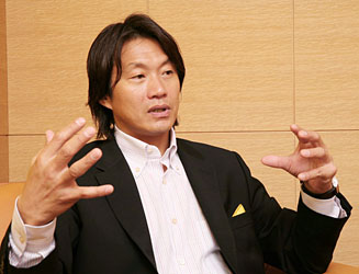 ネーヴェ代表 岡部哲也さん(2)「ヨーロッパでプロフェッショナルを学ぶ」