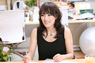 The Secret Behind Mikiko Hayano's Treatments, Booked Six Months in AdvanceBeauty Talk with Michiko Fujiwara and Mikiko Hayano (2)
