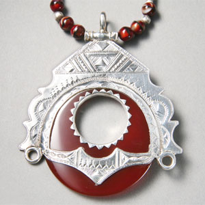 Each One Unique<br>Silver Jewelry of the Desert People
