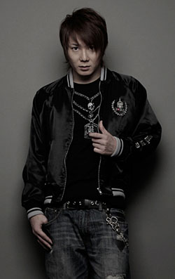 UEKI Go (PaniCrew) × TODA Keiko PHOTO SESSION 2008 autumnNew Single & New Item from Sibling Collaboration (1)