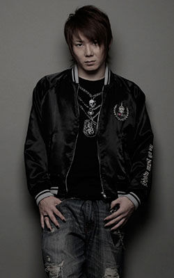 UEKI Go (PaniCrew) × TODA Keiko PHOTO SESSION 2008 autumnA New Single & New Item from a Sibling Collaboration (2)