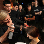 01_220_aveda