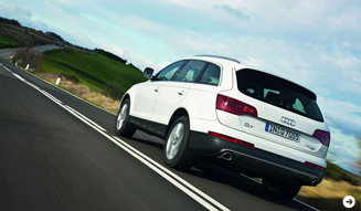 Audi｜アウディ Q7 Photo02