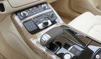 Audi｜アウディ A8 Photo06