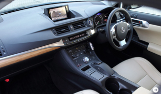 LEXUS CT200h|レクサス CT200h 試乗|05