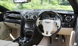 Bentley Latest Saloon & Coupe Test Drive by OPENERS Blogger Kumiko Shimizu! | BENTLEY | 11