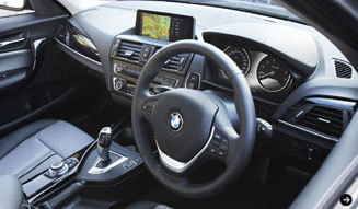 2代目 BMW 1シリーズに試乗!|BMW|06