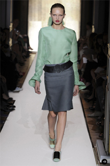 YVES SAINT LAURENT 01