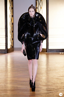 Iris van Herpen|イリス・ヴァン・アーペン 05