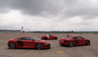 Audi R8 e-tron｜アウディ R8 eトロン