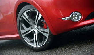 Peugeot 208 GTi|プジョー 208 GTi