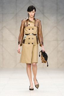 Burberry Prorsum｜バーバリー プローサム　2013AWコレクション（WOMEN）　01