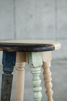 ACME FURNITURE　04