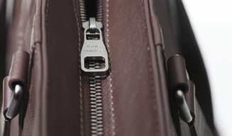 LOUIS VUITTON|ダミエ・アンフィニ ラインから新作「タダオ PM」が登場 03