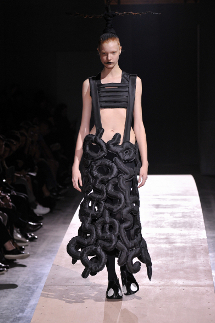 COMME des GARCONS|コム デ ギャルソン 2014年春夏コレクション 1