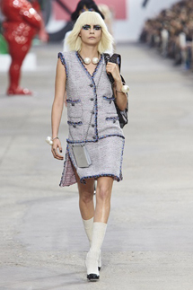 CHANEL|シャネル 01