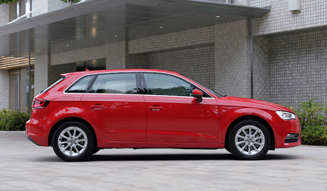 Audi A3 Sportback 1.8 TFSI quattro|アウディ A3 スポーツバック 1.8 TFSI クワトロ