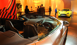 Aston Martin Vanquish Volante