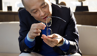 山田五郎氏が語る「眼鏡の品格」｜BVLGARI EYEWEAR｜ブルガリ アイウェア 05