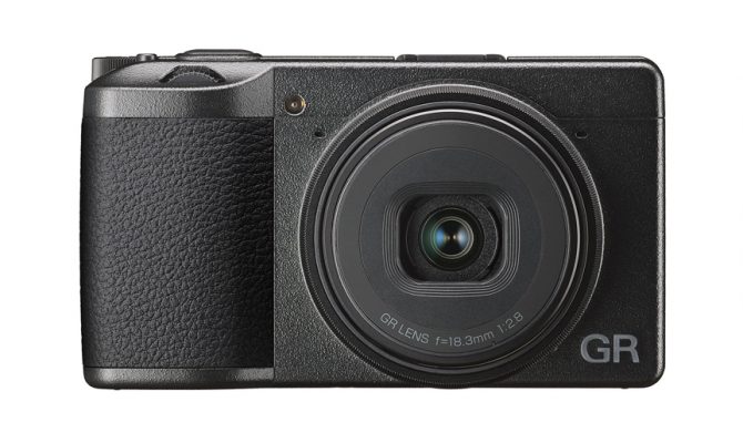 RICOH GR III