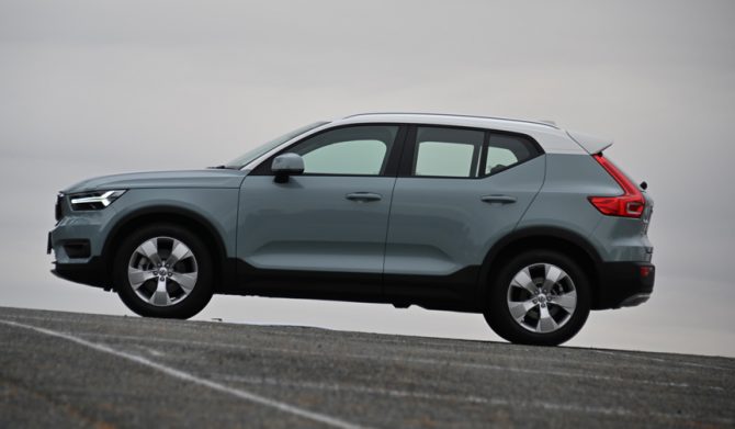 VOLVO XC40　ボルボXC40