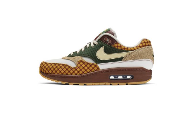 NIKE
