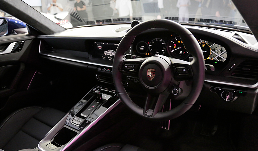Porsche 911 (Type 992) 028